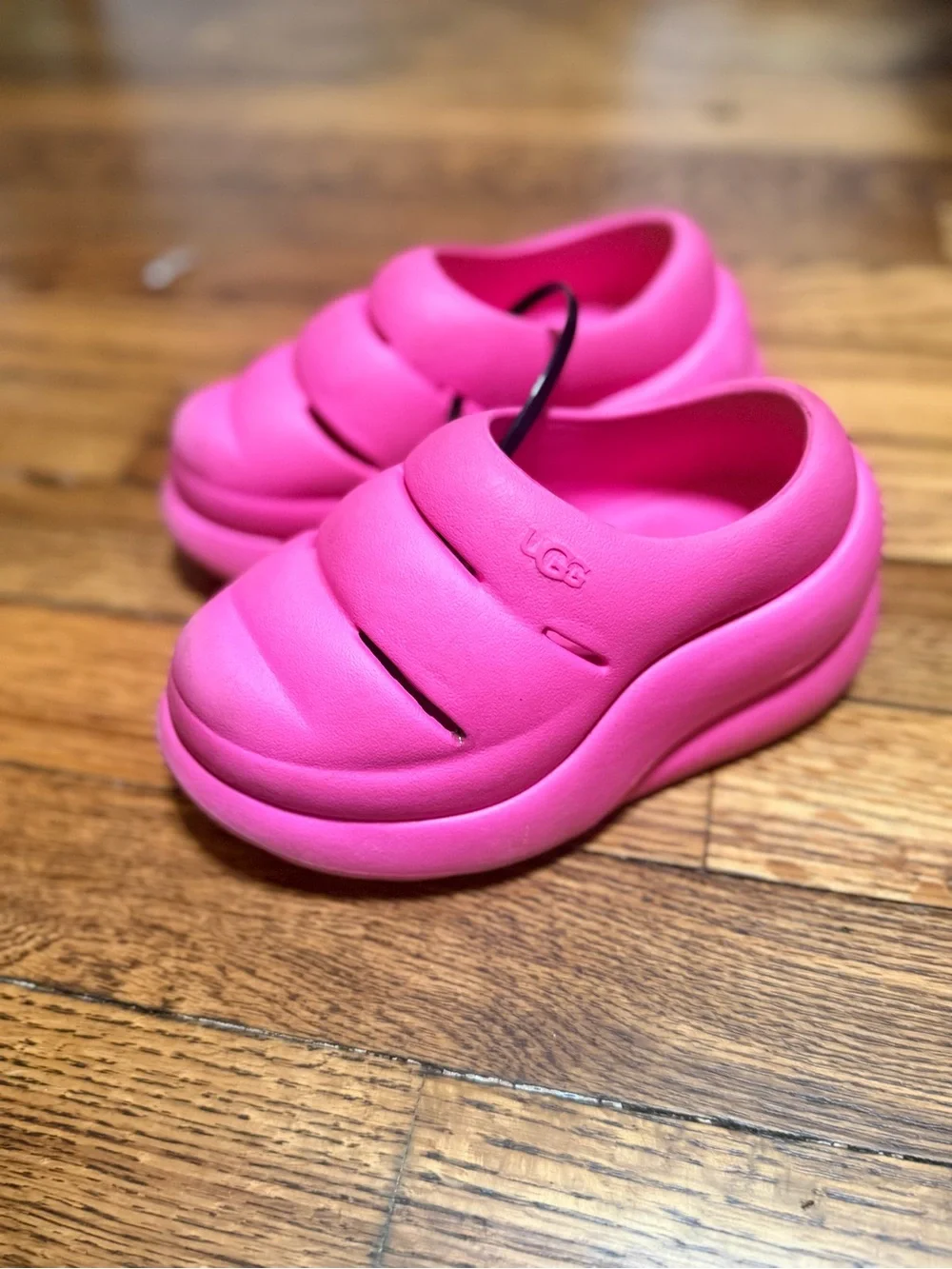 UGG Sport Yeah Clogs Kids Size 1 Taffy Pink Good EVA Platform Slip On Shoes
